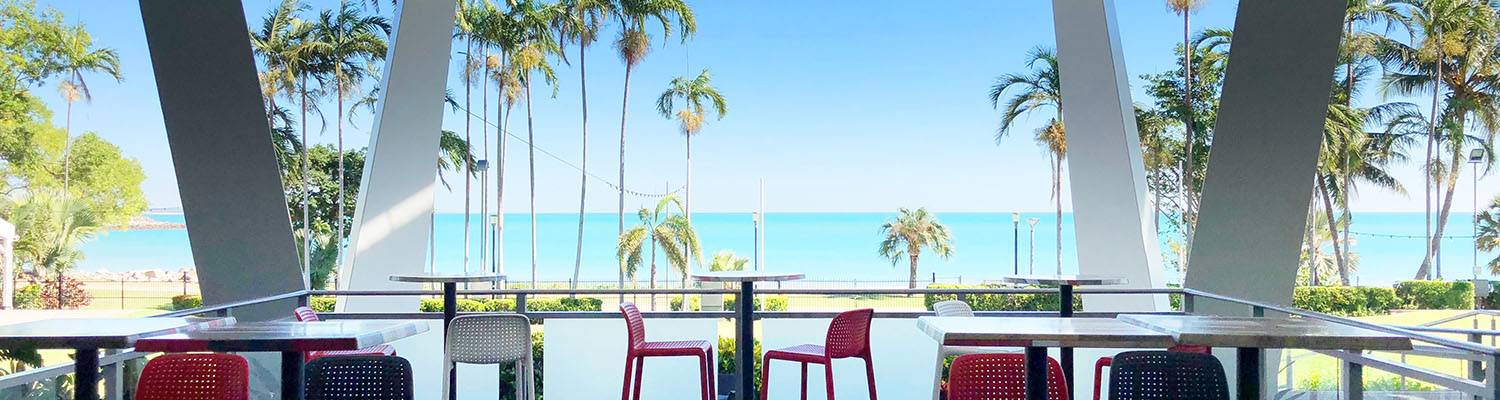 Poolside Dining | Sandbar at Mindil Beach Casino & Resort