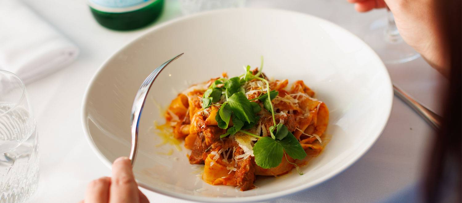 Il Piatto - Pasta dish in front of customer at the table